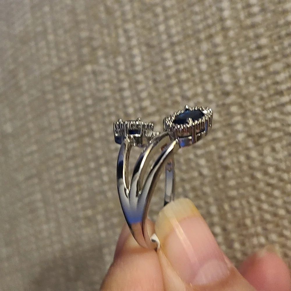 Ring - Picture 3 of 5